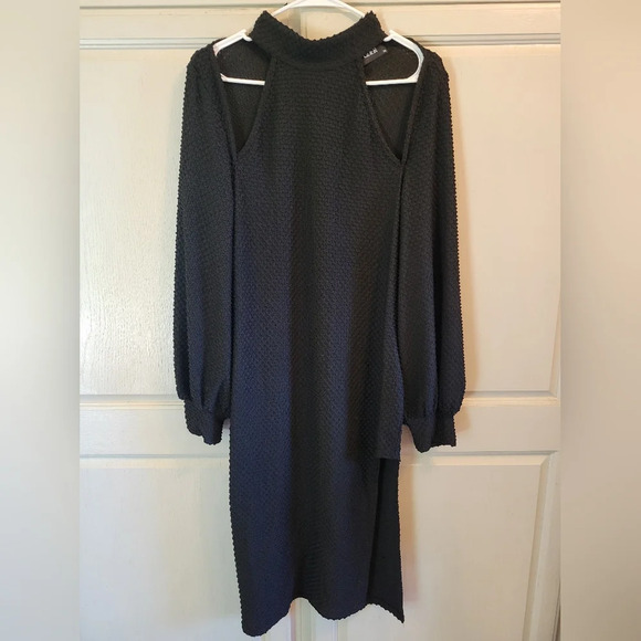 Cider Solid Stand Collar Cut Out Slit Midi Dress - Picture 5 of 7